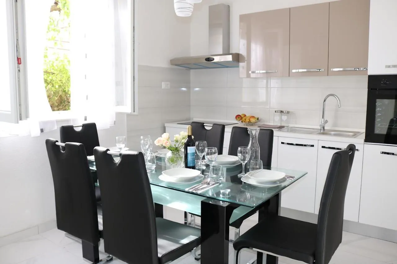 Ilma Apartment Trogir