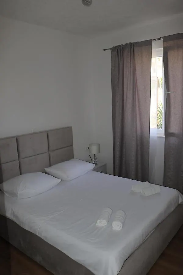 Ilma Apartment Trogir Croatia